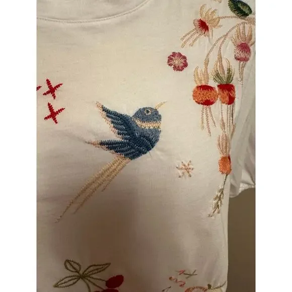 Johnny Was Averi Relaxed Tee Embroidered Red Floral Bee Sz Small - Picture 3 of 8